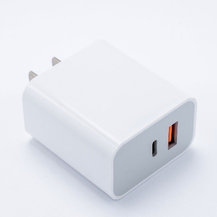 Caricatore rapido portatile universale per telefono cellulare 5W 12W 18W 20W 30W 40W 66W