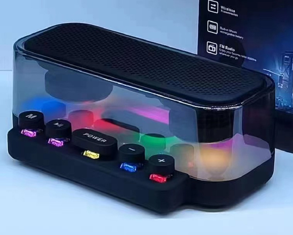 L'altoparlante Bluetooth 10W Power Black con batterie da 2400mAh/1200mAh/800mAh Supporta la riproduzione TF/FM e la scheda di memoria da 32GB