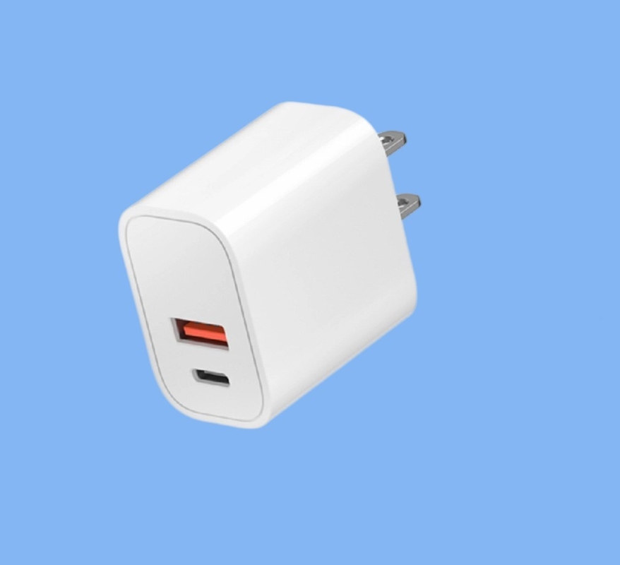 Caricabatterie a doppia porta, ricarica rapida da 36W (USB-C + USB-A), supporta il protocollo di ricarica rapida PD / QC, 110-240V 50/60Hz universale globale.