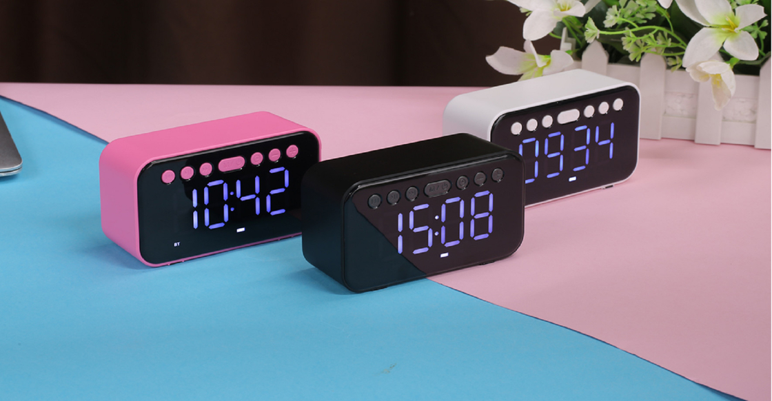 Altoparlante Bluetooth Supporta Bluetooth AUX TF Card USB Radio FM 500mAh Batteria USB carica 52mm Altoparlante 32GB Espansione della scheda TF