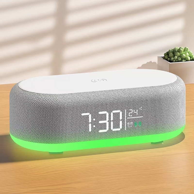 Altoparlante multifunzione ETEK Bluetooth 5.3 con display della temperatura, orologio, batteria da 1200 mAh, ricarica wireless da 15 W, driver da 52 mm 5W.