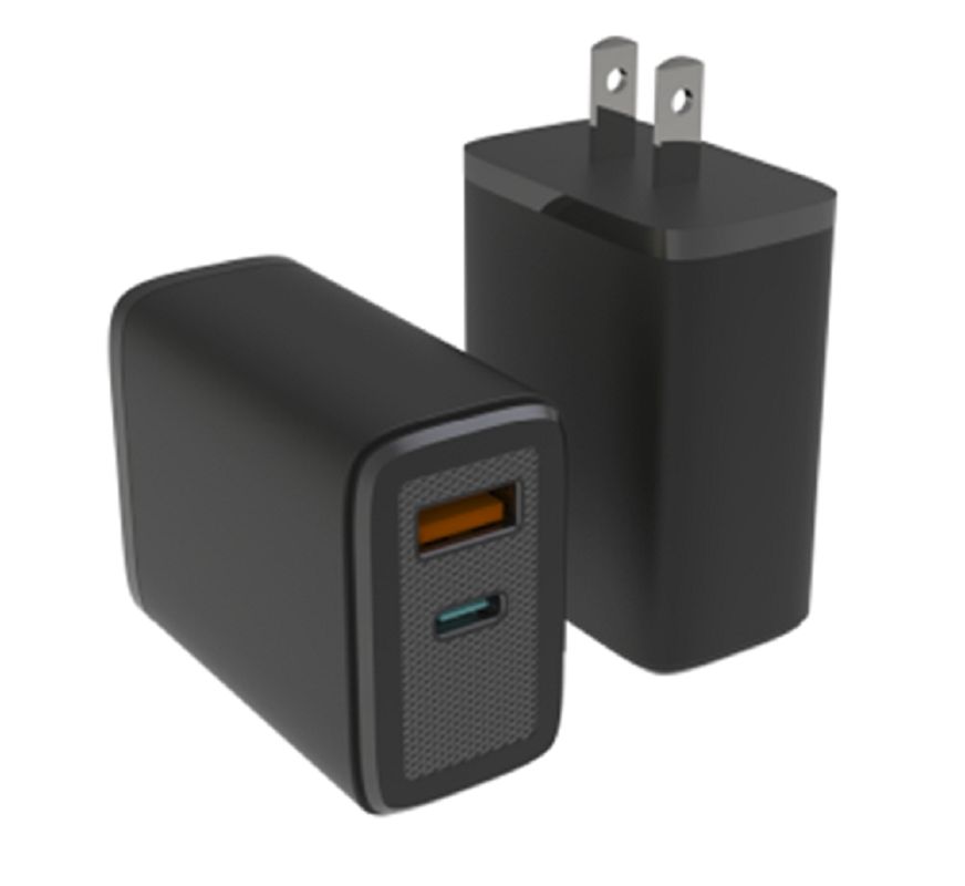 La tecnologia ETEK GaN consente un caricabatterie veloce efficiente e una allocazione di potenza intelligente attraverso due porte 1 USB-C + 1 USB-A