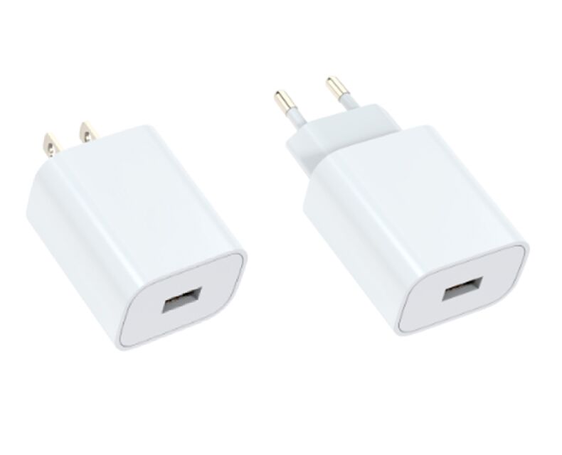 Caricabatterie rapido QC 18W USB-A, spina USA, uscita multivoltaggio, confezione PE compatta