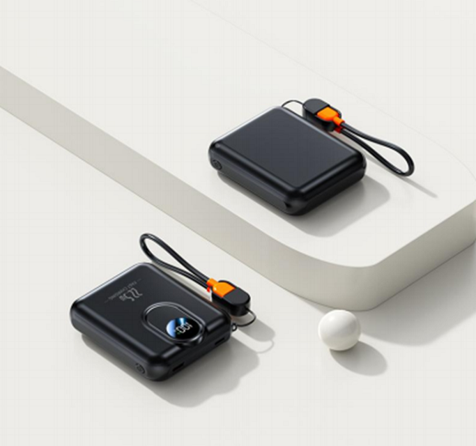 Power Bank Veloce da 10000mAh 22.5W con Cavi Integrati e Scatola Colorata